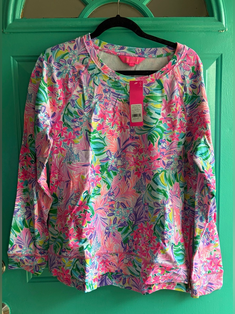NWT Lilly Pulitzer Beachcomber Pullover - Large - Lilly Loves Disney - Picture 1 of 4